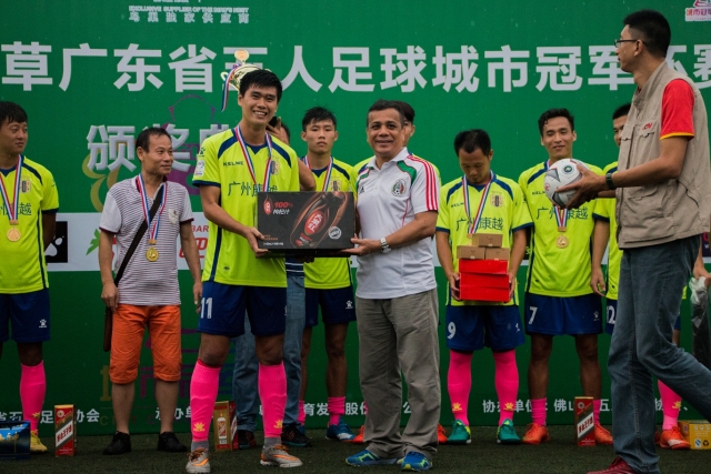 俱乐部杯-刘传兴22+12山西大胜福建 高登16分