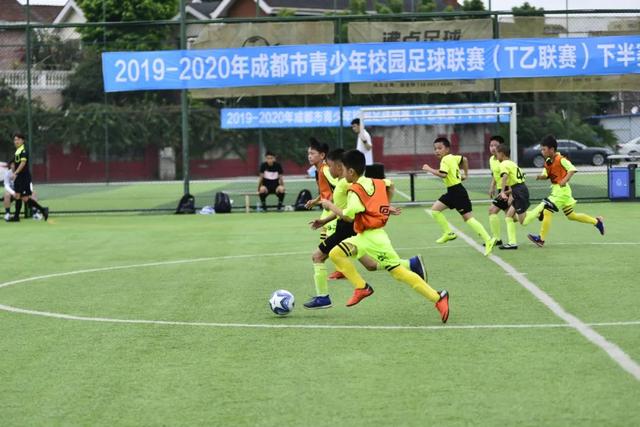 弗格34分辽宁大胜首钢 王哲林24分上海胜宁波